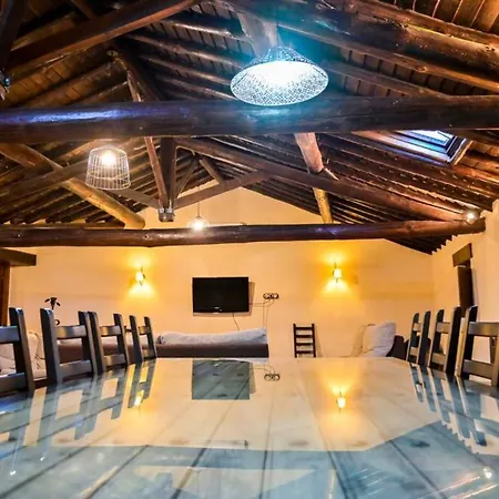Un Espacio Unico, 'la Casona Del Senor' Con Bodega Caleruela